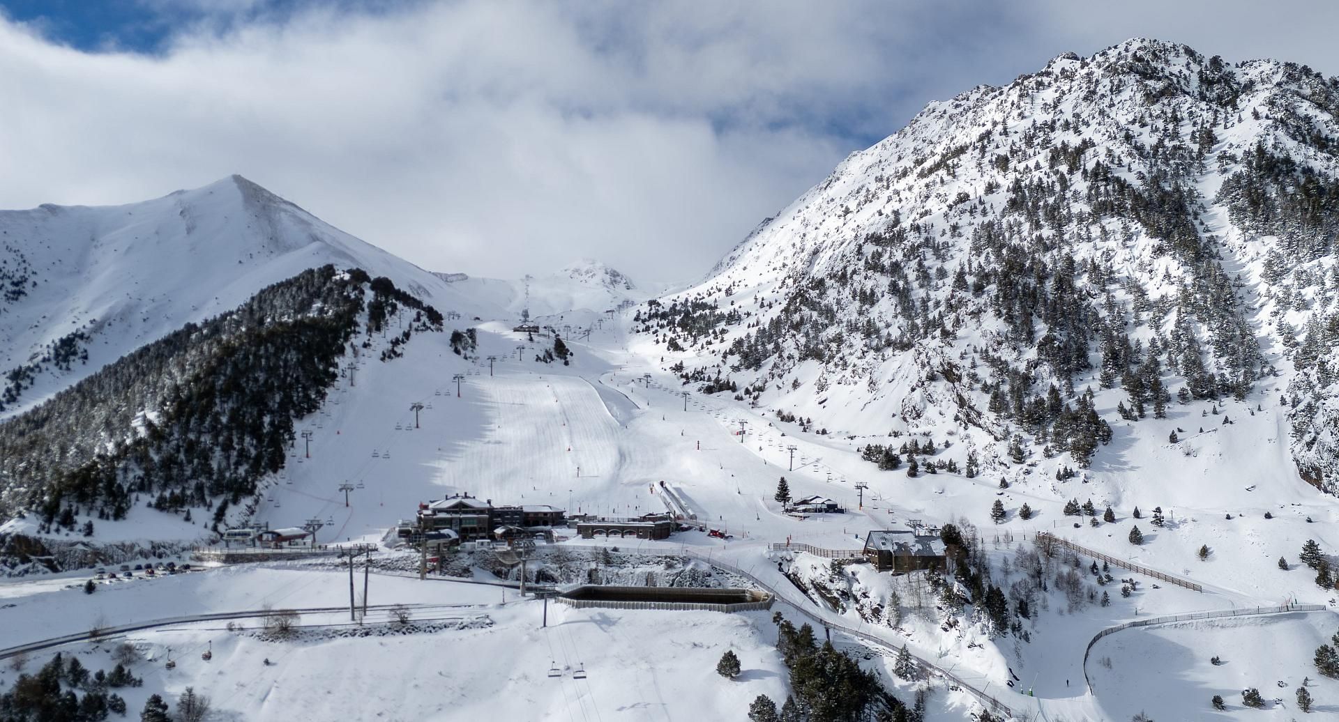 Fall and Winter Offers at Princesa Parc Mountain Resort & Spa