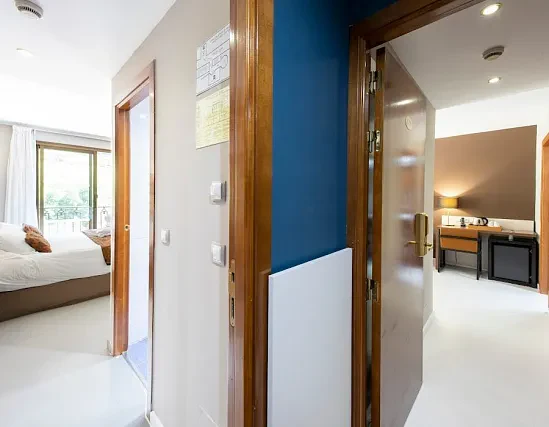 Chambre quadruple, trois configurations