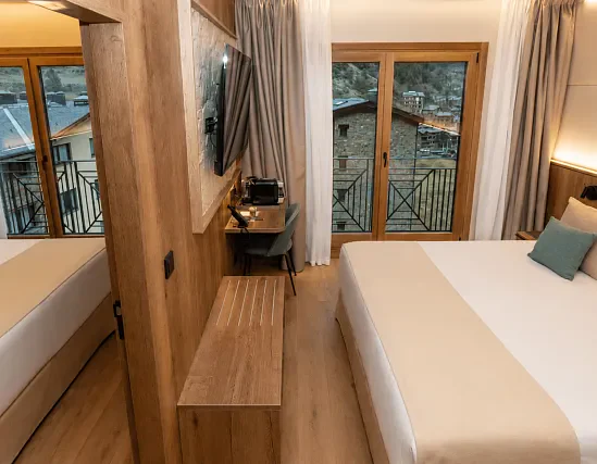Premium Quadruple Room with Views