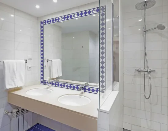 Habitación Comunicada con Jacuzzi