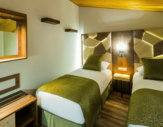 Habitación Comunicada con Jacuzzi