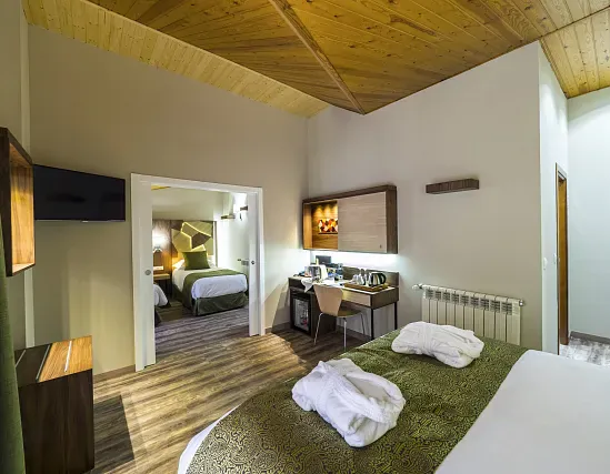 Chambre quadruple, trois configurations
